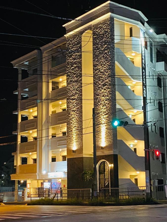 Hotel Y'Rise To Urasoe Εξωτερικό φωτογραφία